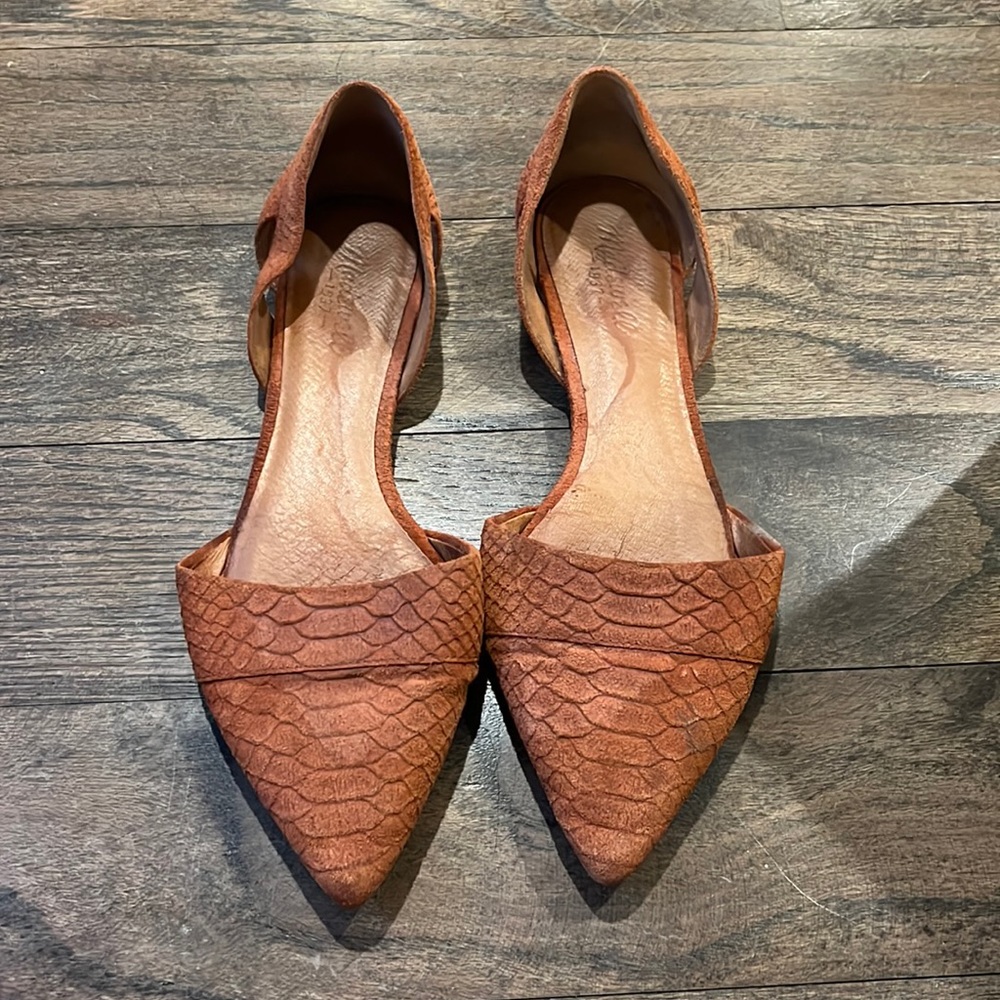 Madewell orange pointed flats